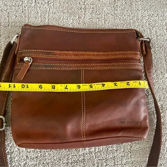 Jack Georges voyager brown leather cross body bag. Adjustable strap. Like New! - Picture 8 of 8